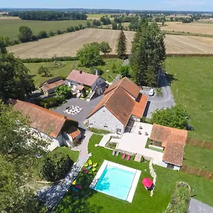 L'anagramme, Et Table D'hôtes Pour Couples Naturistes -fkk- Ou Non Couette-café Cindre