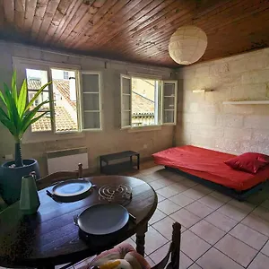 https://37-rue-amphoux-studio-intramuros-de-charme-3eme-etage.aixenprovencehotels.org